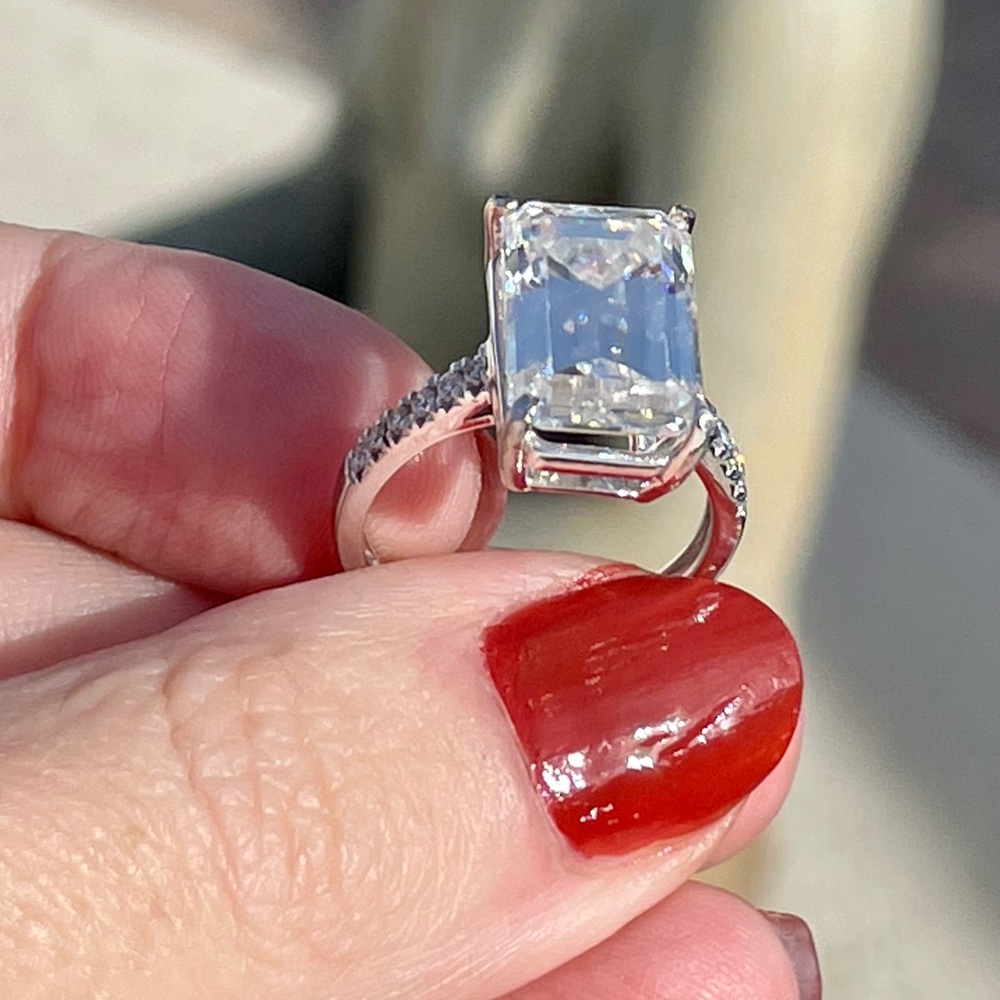 4ct D VVS1 Platinum Emerald cut Moissanite Ring - Picture 4 of 8